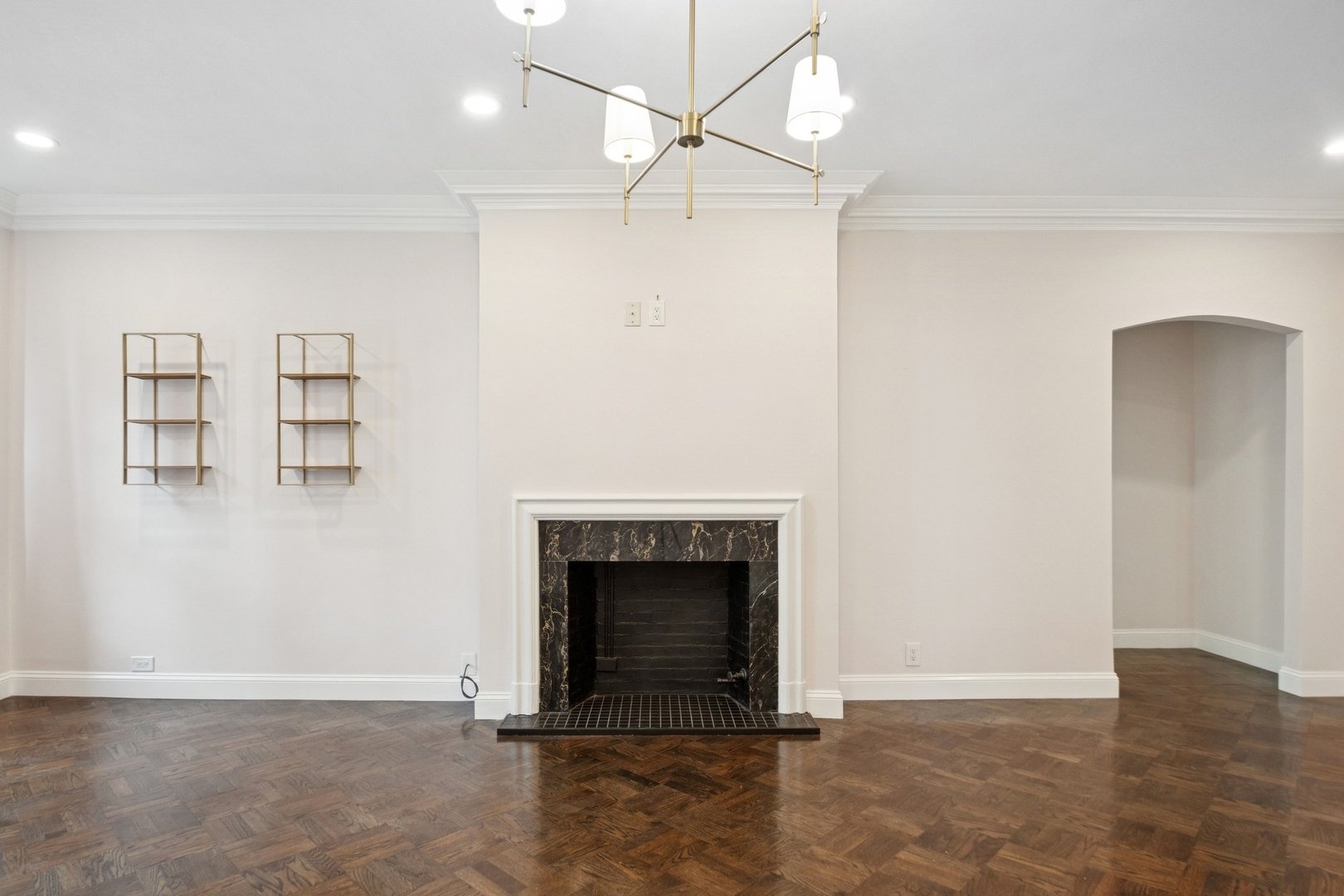 1640 E 50th Street 13B