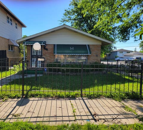 Photo of 11759 S Laflin Street, Chicago, IL 60643 (MLS # 12682799)