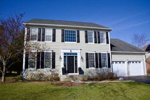 7 Tournament Drive S Hawthorn Woods IL 60047