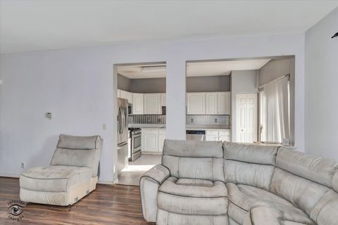 Tiny photo for 1831 S Wentworth Circle, Romeoville, IL 60446 (MLS # 12533995)