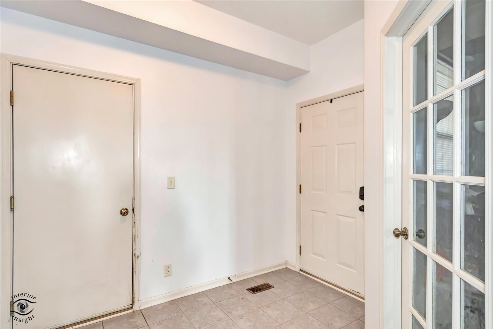 1831 S Wentworth Circle