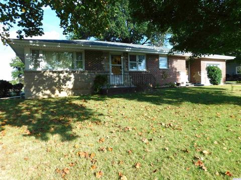 Photo of 710 Sherwood Drive, Quincy, IL 62305 (MLS # 12478831)