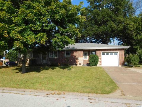 Tiny photo for 710 Sherwood Drive, Quincy, IL 62305 (MLS # 12478831)