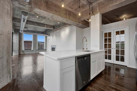 Tiny photo for 1000 W 15th Street #328, Chicago, IL 60608 (MLS # 12682748)