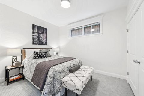 Tiny photo for 3625 N Lakewood Avenue #1N, Chicago, IL 60613 (MLS # 12609351)