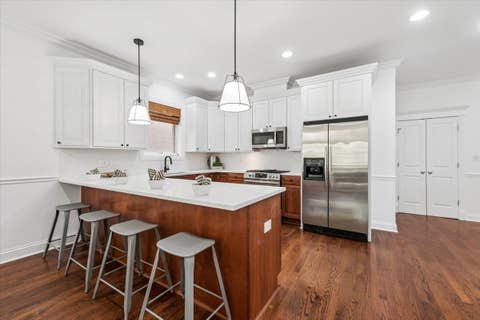 Tiny photo for 3625 N Lakewood Avenue #1N, Chicago, IL 60613 (MLS # 12609351)