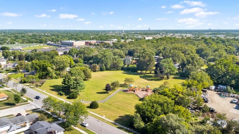 Tiny photo for 568 N Plamondon Drive, Addison, IL 60101 (MLS # 12751088)