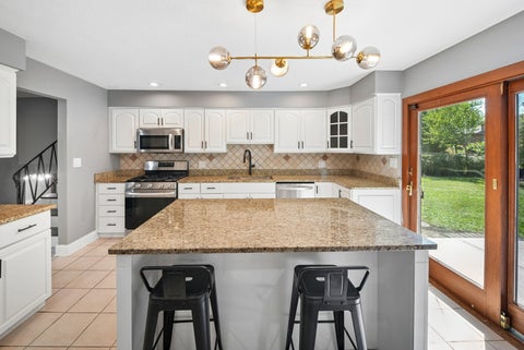 Tiny photo for 568 N Plamondon Drive, Addison, IL 60101 (MLS # 12751088)