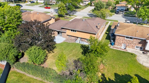 Tiny photo for 568 N Plamondon Drive, Addison, IL 60101 (MLS # 12751088)