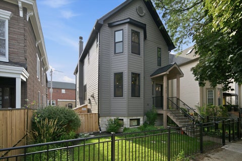 Tiny photo for 2106 N Campbell Avenue, Chicago, IL 60647 (MLS # 12737211)