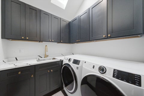 Tiny photo for 2106 N Campbell Avenue, Chicago, IL 60647 (MLS # 12737211)