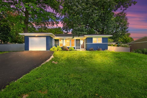 Photo of 7340 W 111th Street, Worth, IL 60482 (MLS # 12743695)