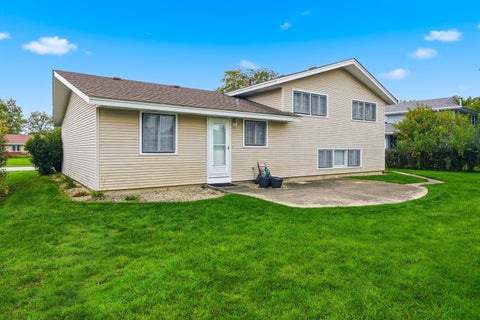 Tiny photo for 218 Desmond Drive, Schaumburg, IL 60193 (MLS # 12787249)