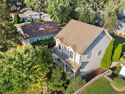 Tiny photo for 26205 N Acorn Lane, Mundelein, IL 60060 (MLS # 12461955)