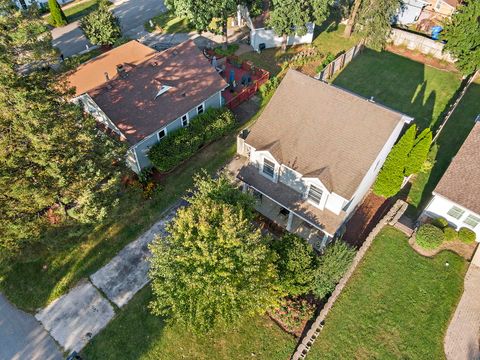 Tiny photo for 26205 N Acorn Lane, Mundelein, IL 60060 (MLS # 12461955)
