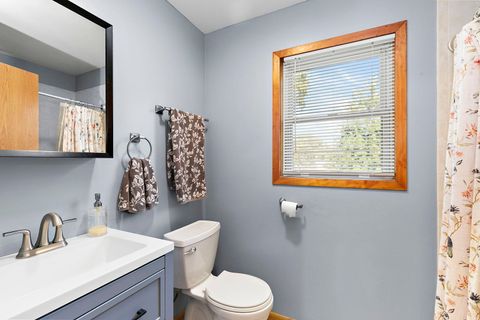 Tiny photo for 26205 N Acorn Lane, Mundelein, IL 60060 (MLS # 12461955)