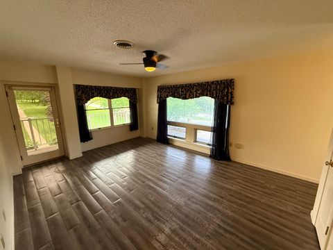 Tiny photo for 1104 Kimberly Road #602, Bettendorf, IA 52722 (MLS # 12635802)