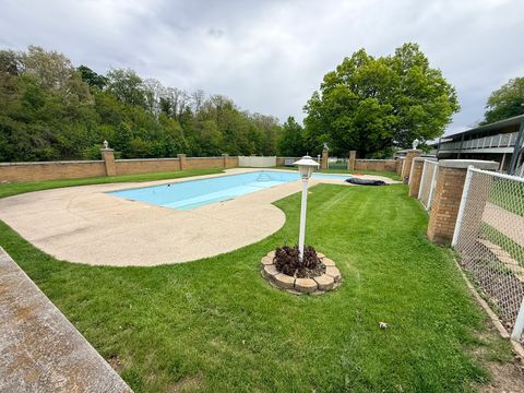 Tiny photo for 1104 Kimberly Road #602, Bettendorf, IA 52722 (MLS # 12635802)