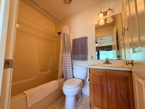 Tiny photo for 1104 Kimberly Road #602, Bettendorf, IA 52722 (MLS # 12635802)