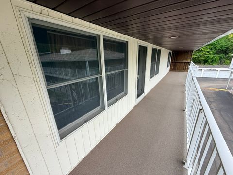 Tiny photo for 1104 Kimberly Road #602, Bettendorf, IA 52722 (MLS # 12635802)