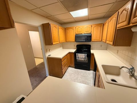 Tiny photo for 1104 Kimberly Road #602, Bettendorf, IA 52722 (MLS # 12635802)