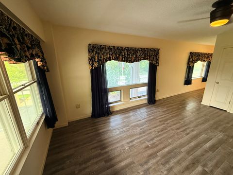 Tiny photo for 1104 Kimberly Road #602, Bettendorf, IA 52722 (MLS # 12635802)
