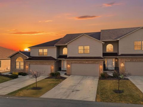 Tiny photo for 18145 94th Avenue, Tinley Park, IL 60487 (MLS # 12577911)