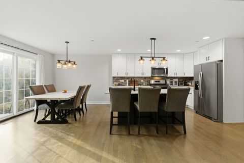 Tiny photo for 18145 94th Avenue, Tinley Park, IL 60487 (MLS # 12577911)