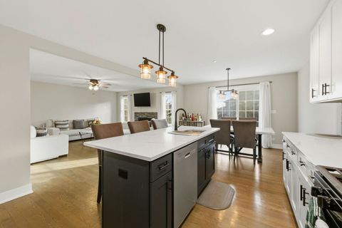 Tiny photo for 18145 94th Avenue, Tinley Park, IL 60487 (MLS # 12577911)