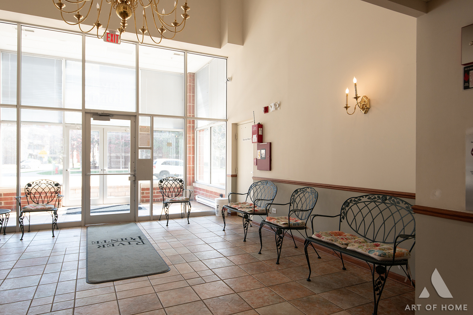 650 S River Road 701