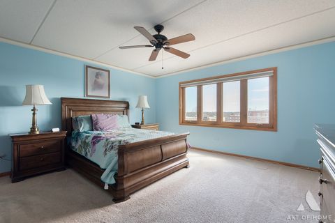Tiny photo for 650 S River Road #701, Des Plaines, IL 60016 (MLS # 12615425)