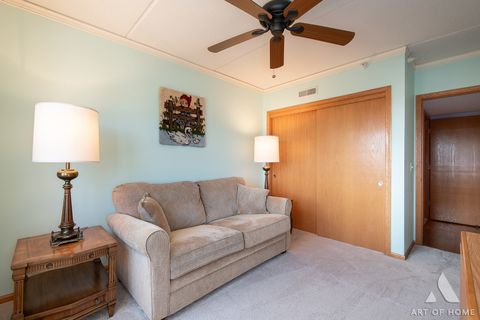 Tiny photo for 650 S River Road #701, Des Plaines, IL 60016 (MLS # 12615425)