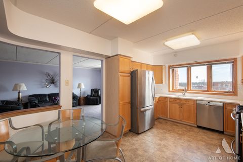 Tiny photo for 650 S River Road #701, Des Plaines, IL 60016 (MLS # 12615425)