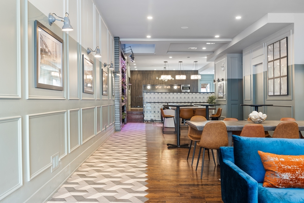 2521 N Halsted Street COMMERCIAL