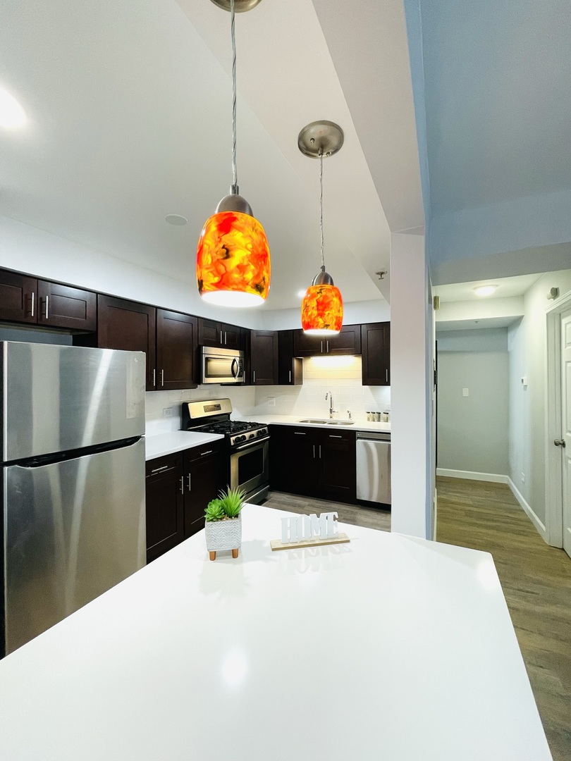 126 S La Londe Avenue 2B