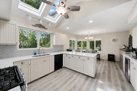 Tiny photo for 20091 Tam O Shanter Court, Olympia Fields, IL 60461 (MLS # 12743192)