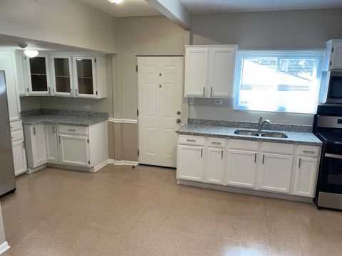 Tiny photo for 714 Broadway Avenue #REAR, Melrose Park, IL 60160 (MLS # 12606509)