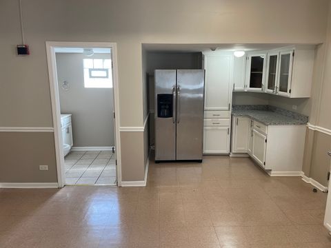 Tiny photo for 714 Broadway Avenue #REAR, Melrose Park, IL 60160 (MLS # 12606509)