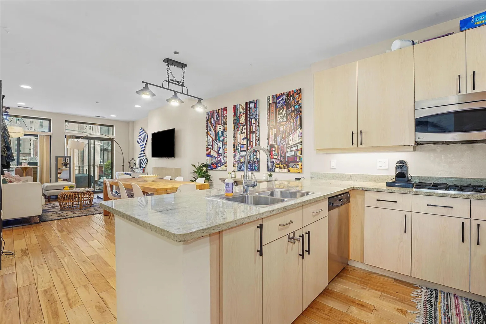 33 W Huron Street 413