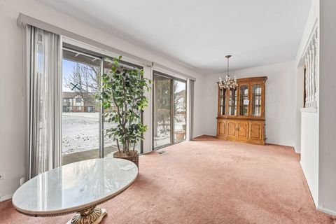 Tiny photo for 328 Woodbury Court #B1, Schaumburg, IL 60193 (MLS # 12538539)