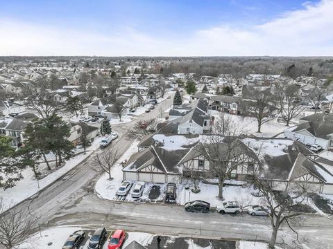 Tiny photo for 328 Woodbury Court #B1, Schaumburg, IL 60193 (MLS # 12538539)