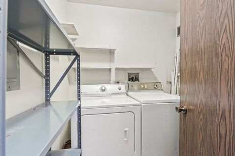 Tiny photo for 328 Woodbury Court #B1, Schaumburg, IL 60193 (MLS # 12538539)