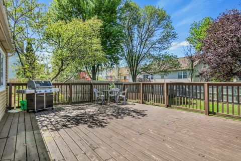 Tiny photo for 130 Lisk Drive, Hainesville, IL 60030 (MLS # 12649271)