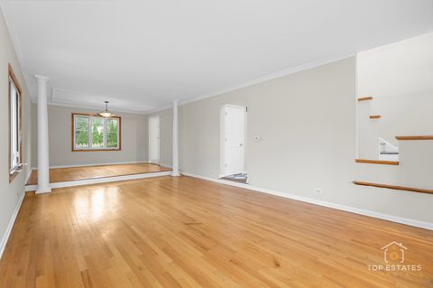 Tiny photo for 445 W Dorset Avenue, Palatine, IL 60067 (MLS # 12527839)