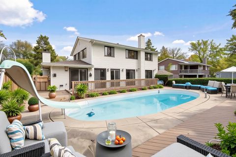 Tiny photo for 445 W Dorset Avenue, Palatine, IL 60067 (MLS # 12527839)