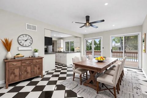 Tiny photo for 445 W Dorset Avenue, Palatine, IL 60067 (MLS # 12527839)