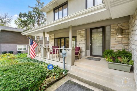 Tiny photo for 445 W Dorset Avenue, Palatine, IL 60067 (MLS # 12527839)