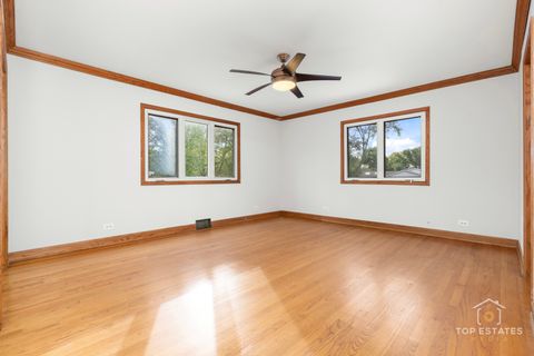 Tiny photo for 445 W Dorset Avenue, Palatine, IL 60067 (MLS # 12527839)