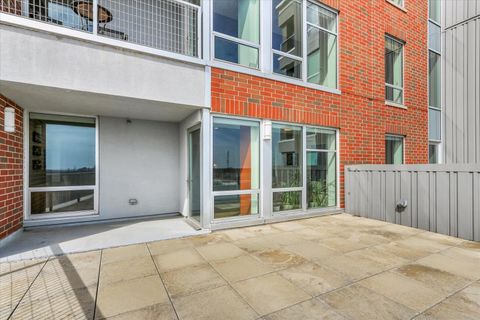 Tiny photo for 301 N Neil Street #608, Champaign, IL 61820 (MLS # 12577636)