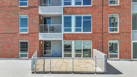 Tiny photo for 301 N Neil Street #608, Champaign, IL 61820 (MLS # 12577636)